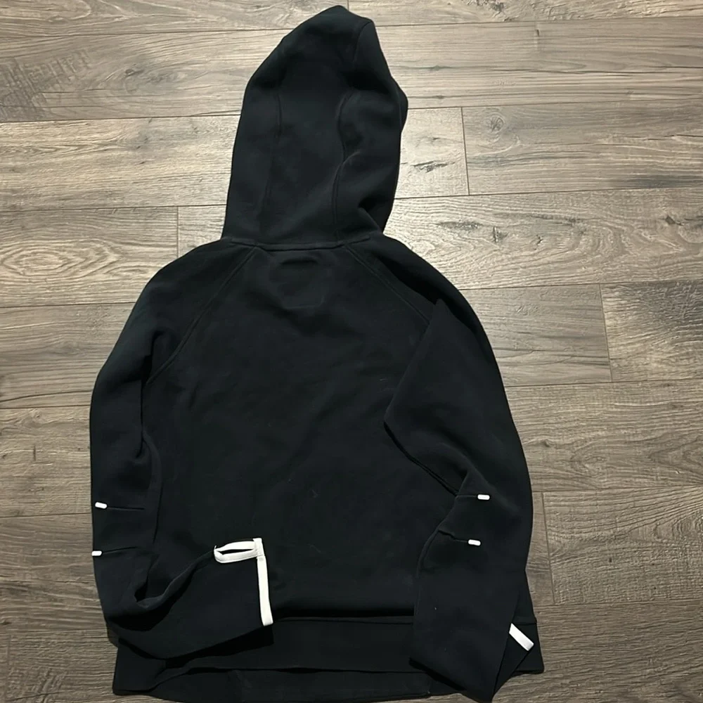 Nike Fitted Pullover Women’s Large
